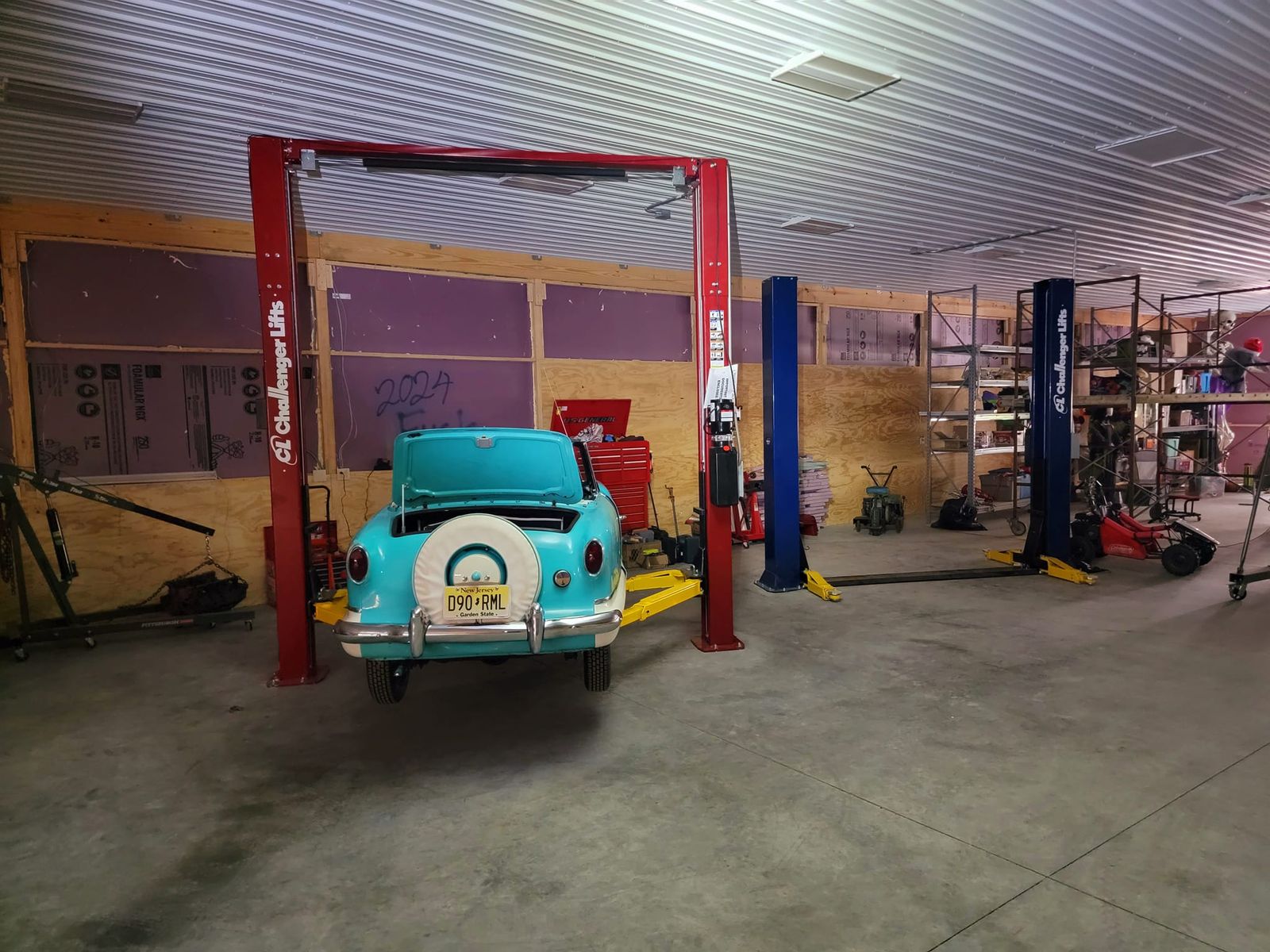 2-post lift install by Panther Lifts